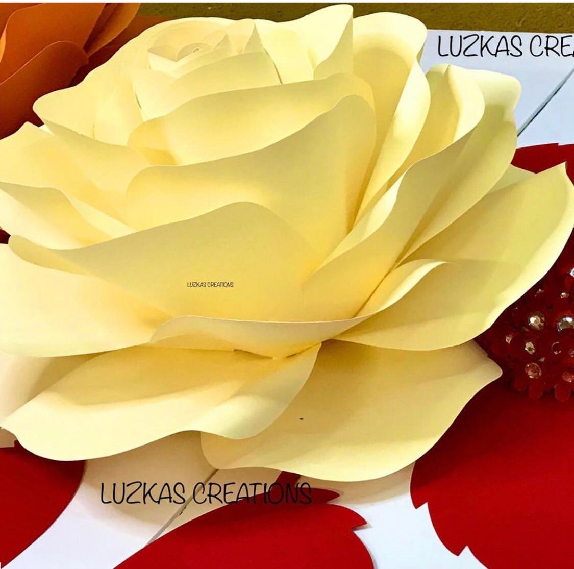 Molde Rosas Gigantes en Papel - Luzka's Creations